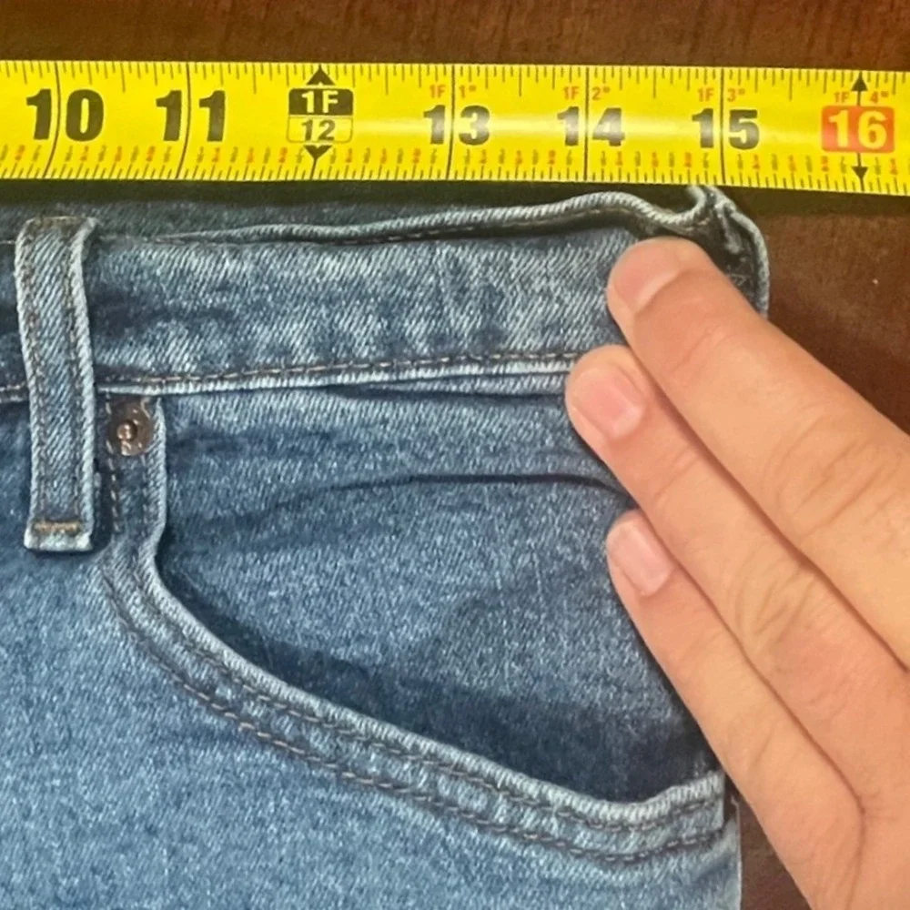 Signature Levis Gold Label Bootcut Jeans Mens 30x31.5 Medium Wash Blue Denim EUC